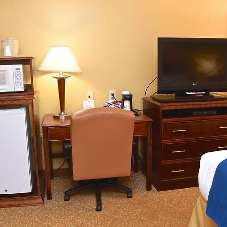 Holiday Inn Express Hotel & Suites Fenton/I-44 By Ihg Екстериор снимка