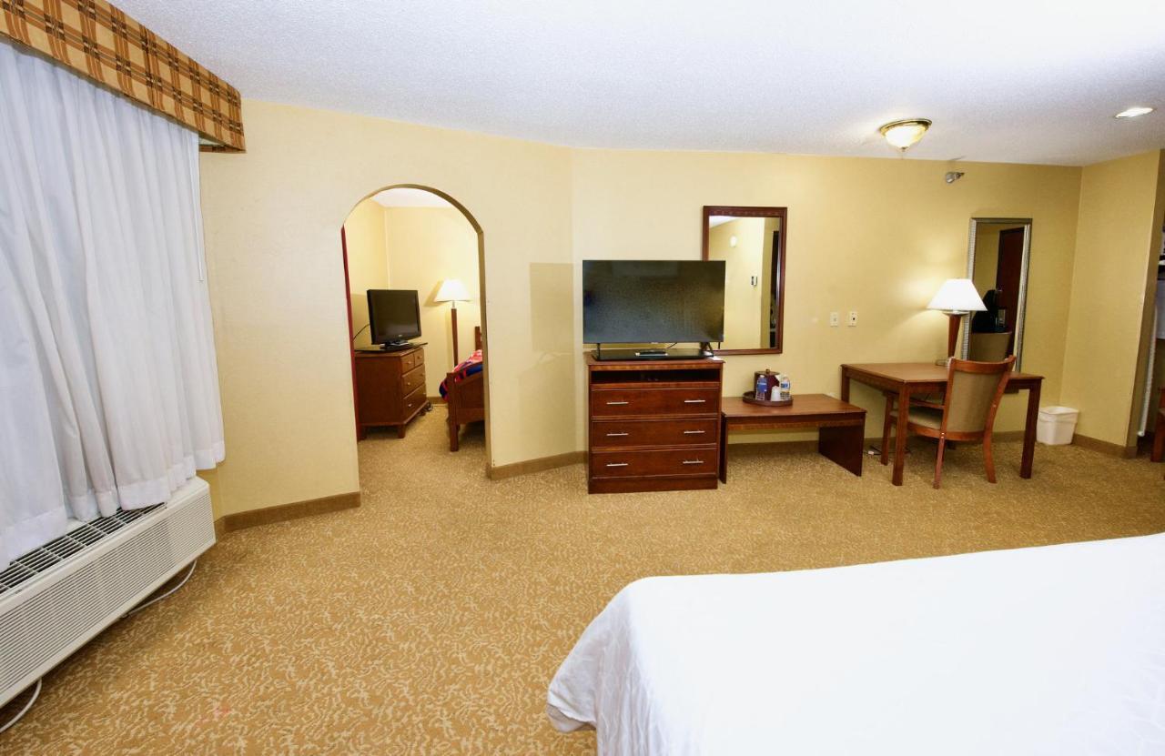 Holiday Inn Express Hotel & Suites Fenton/I-44 By Ihg Екстериор снимка