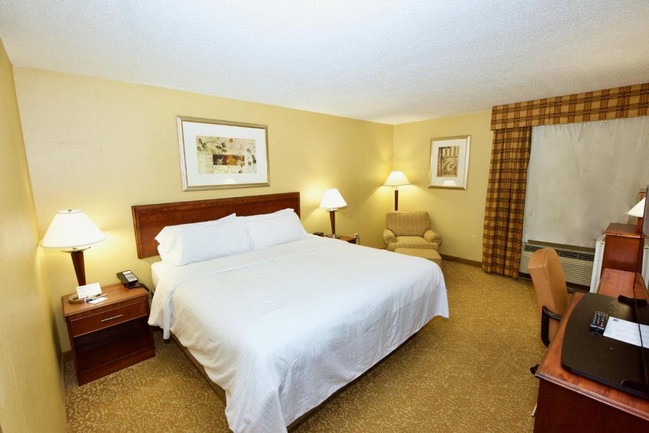 Holiday Inn Express Hotel & Suites Fenton/I-44 By Ihg Екстериор снимка