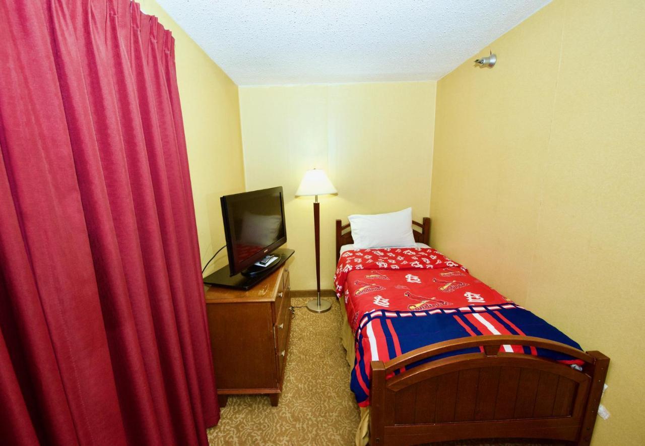 Holiday Inn Express Hotel & Suites Fenton/I-44 By Ihg Екстериор снимка
