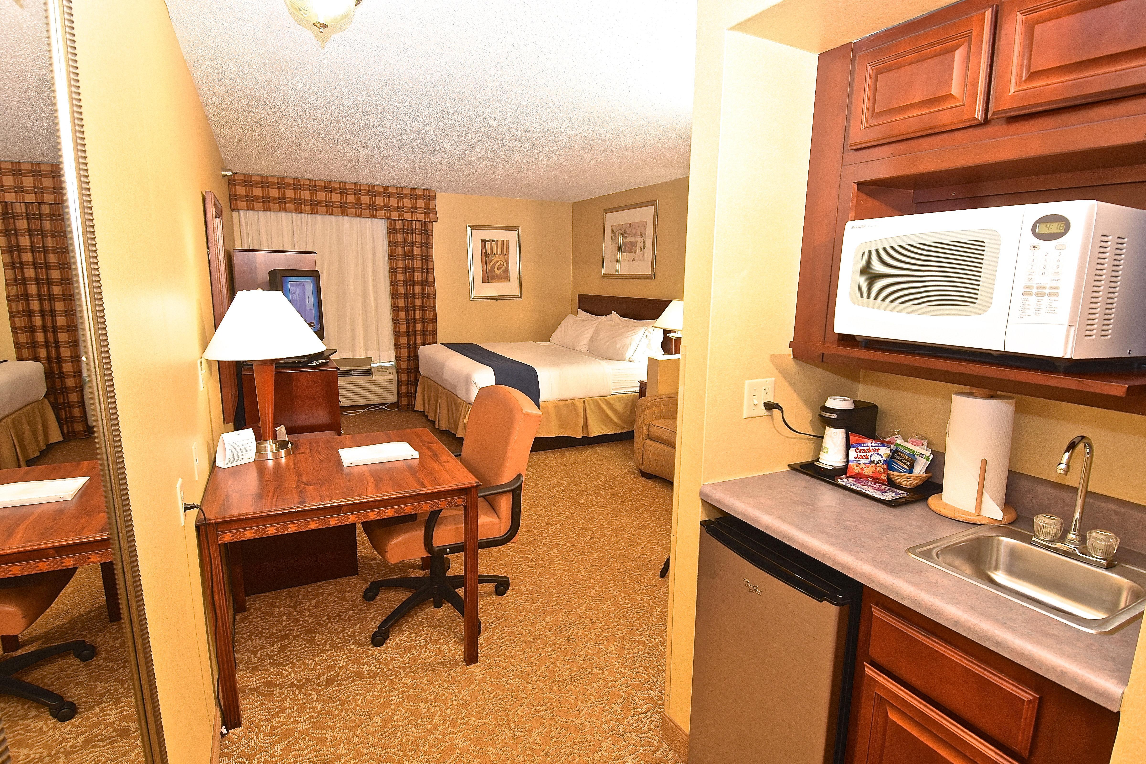 Holiday Inn Express Hotel & Suites Fenton/I-44 By Ihg Екстериор снимка