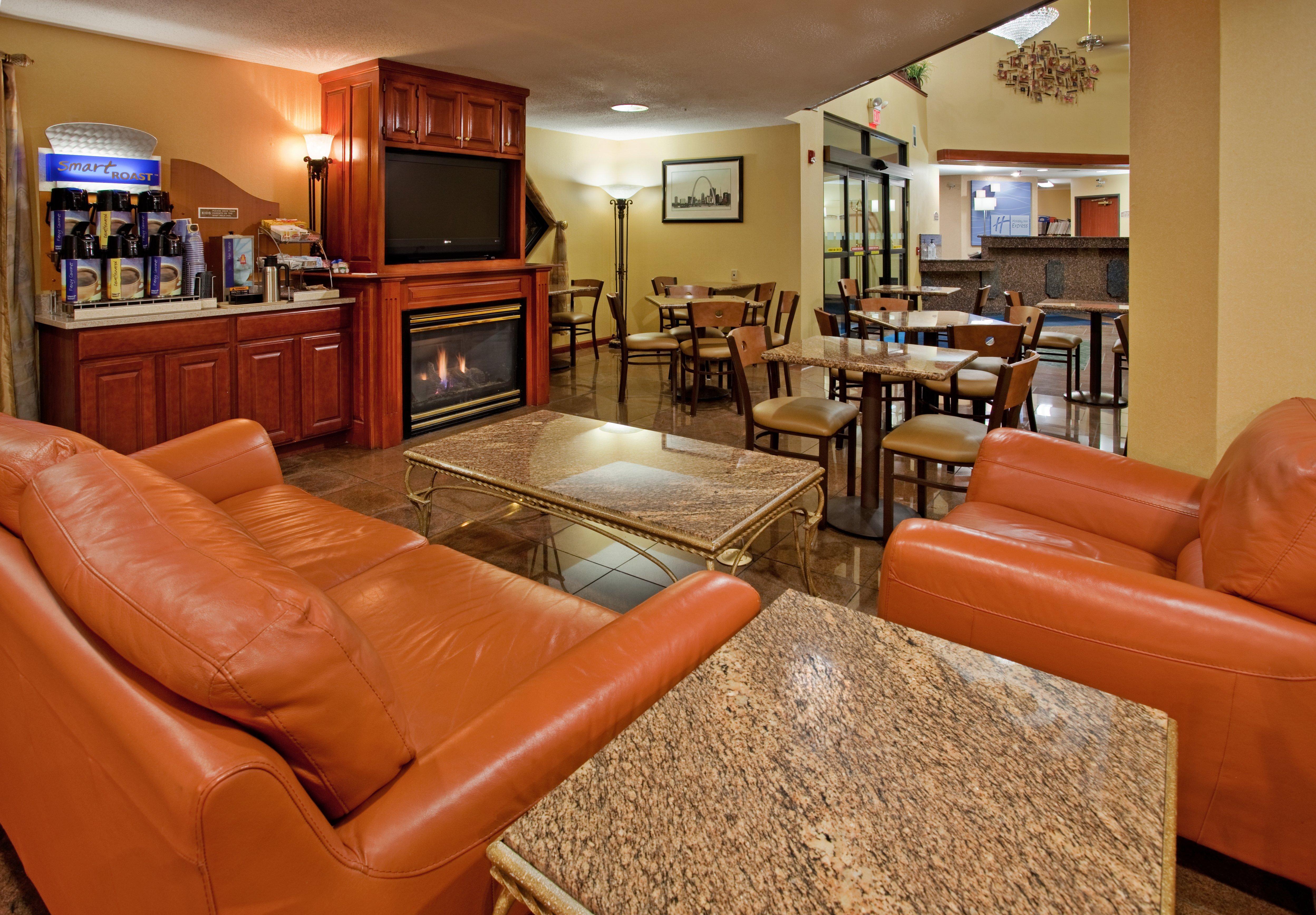 Holiday Inn Express Hotel & Suites Fenton/I-44 By Ihg Екстериор снимка