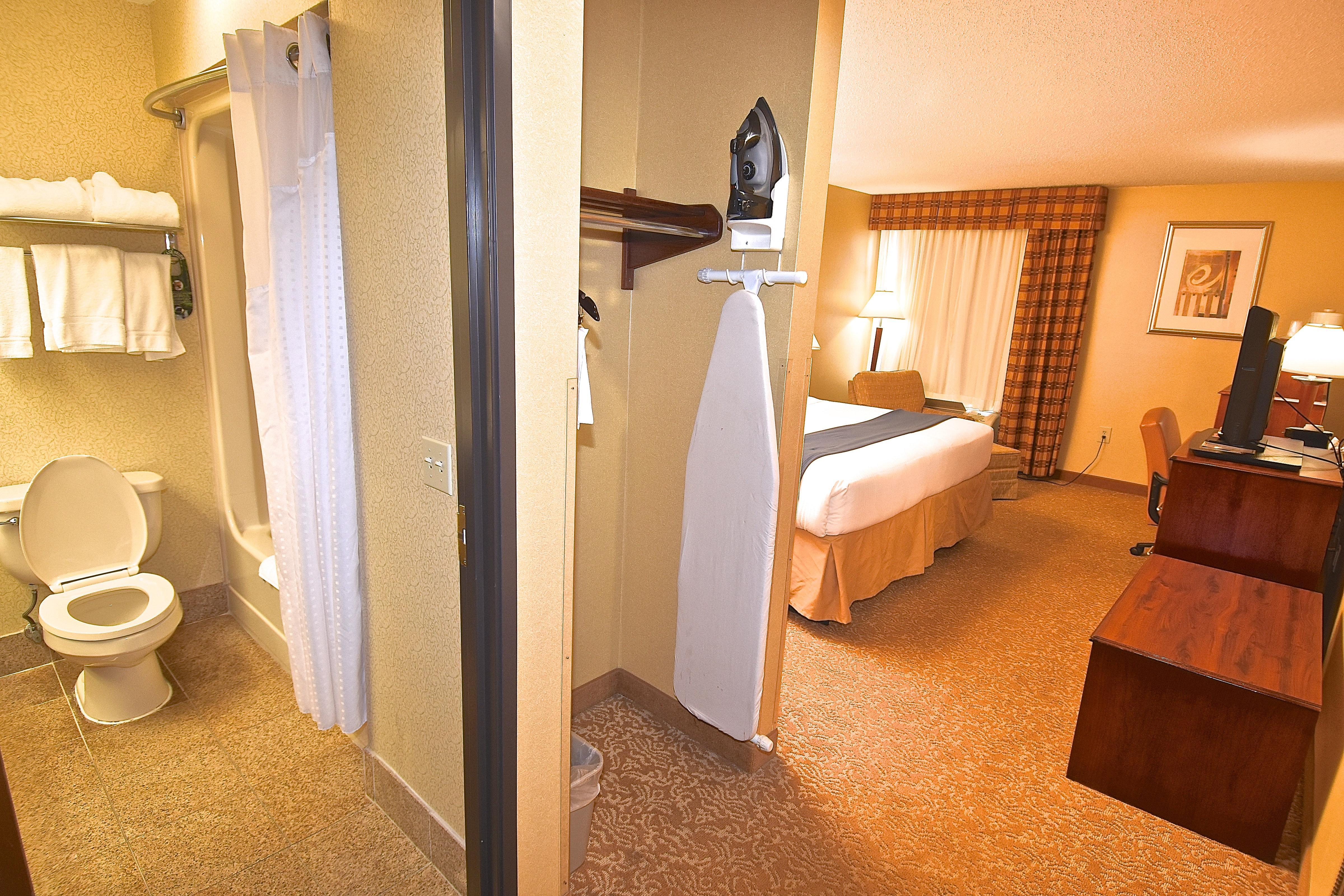 Holiday Inn Express Hotel & Suites Fenton/I-44 By Ihg Екстериор снимка