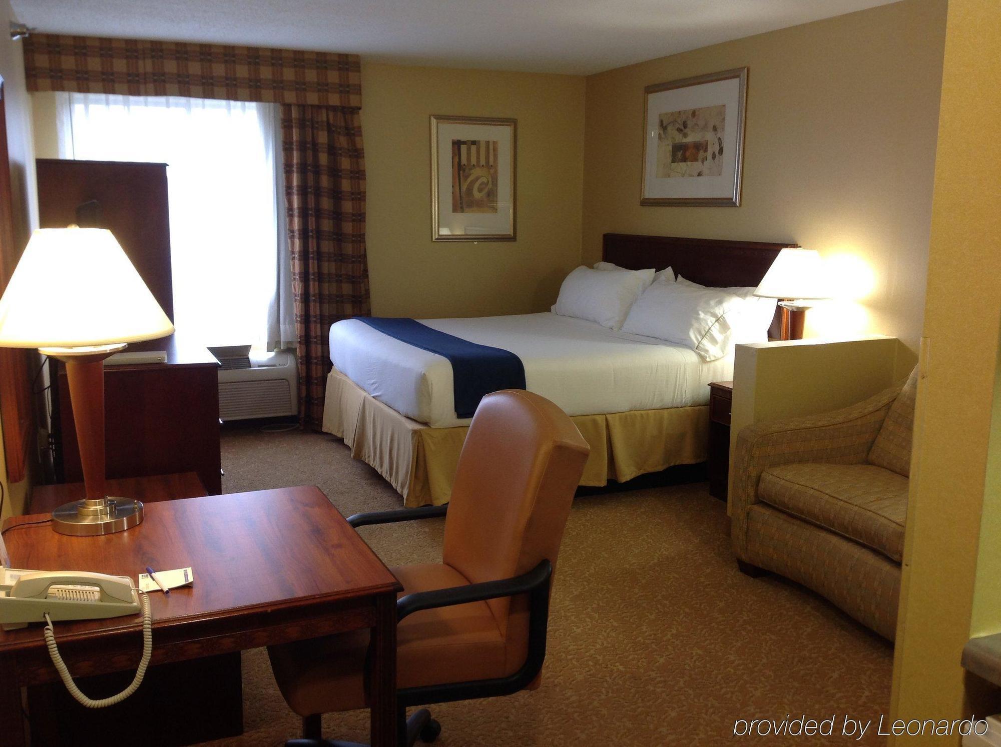 Holiday Inn Express Hotel & Suites Fenton/I-44 By Ihg Екстериор снимка