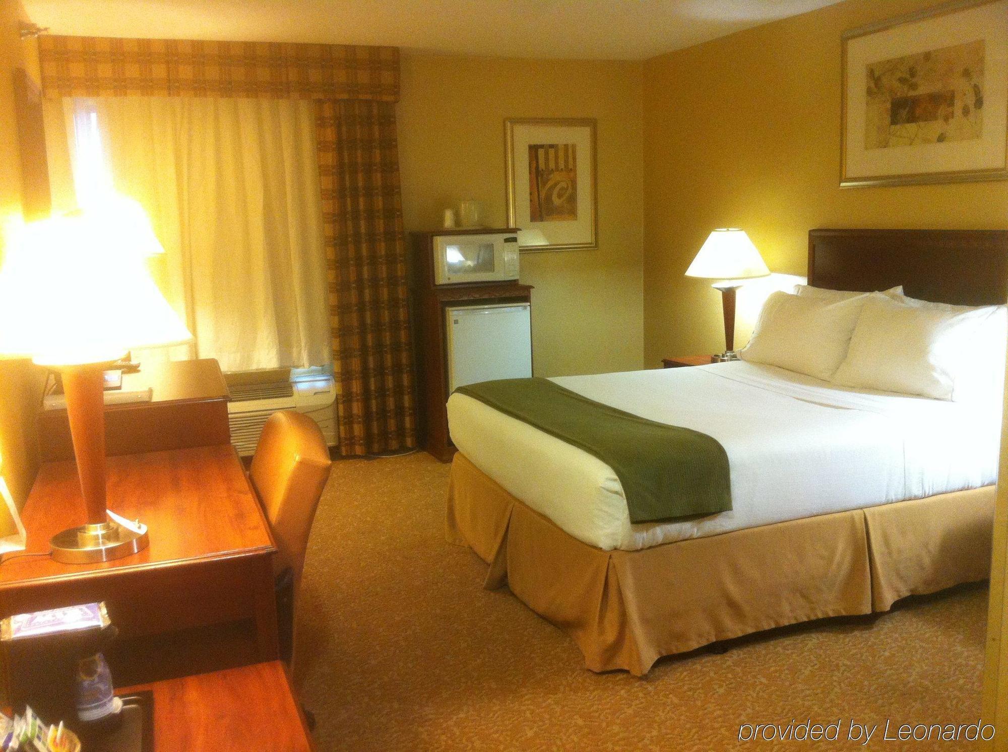 Holiday Inn Express Hotel & Suites Fenton/I-44 By Ihg Екстериор снимка